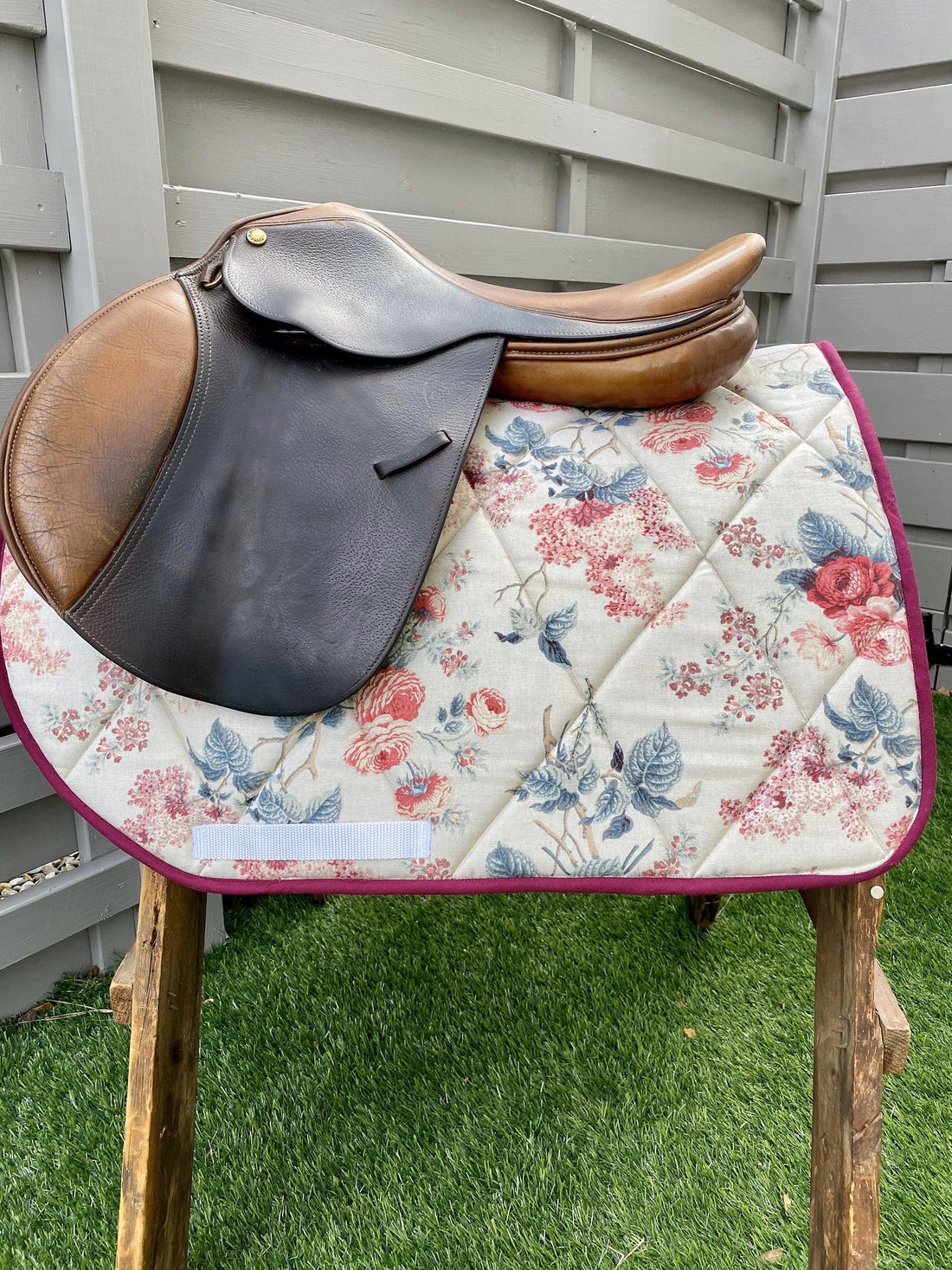 English all purpose Saddle Pad-Tan Flower Bouquet - Sister Sue's Closet